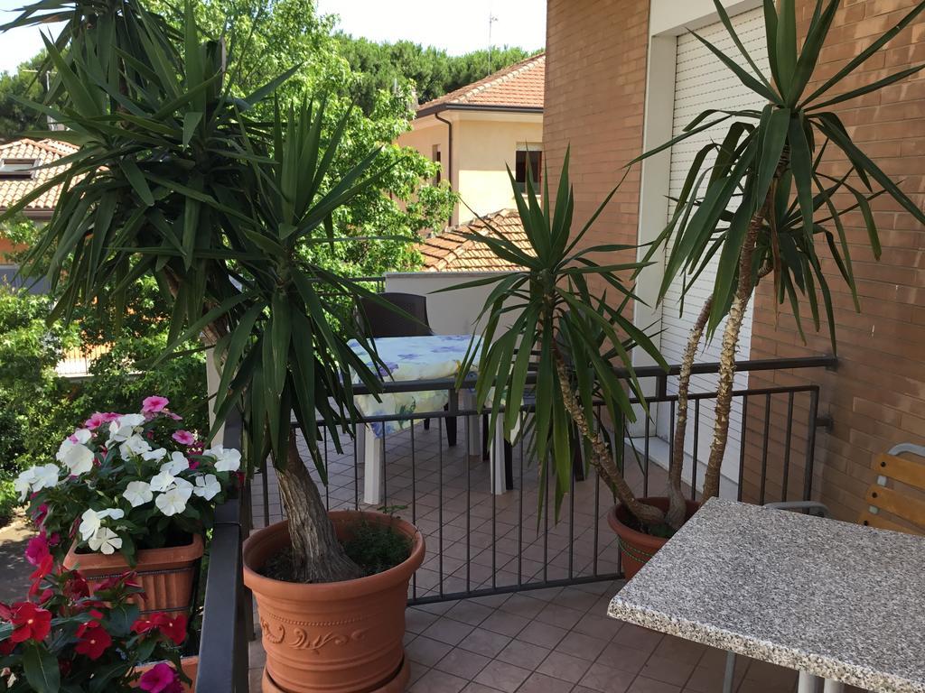 Hotel Mirella 里米尼 外观 照片