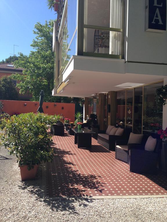 Hotel Mirella 里米尼 外观 照片
